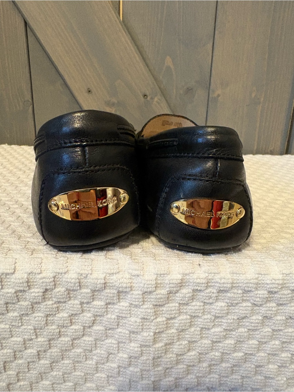 MICHAEL Michael Kors Sutton Black Leather Moccasin Loafers Size 6 - Picture 3 of 13
